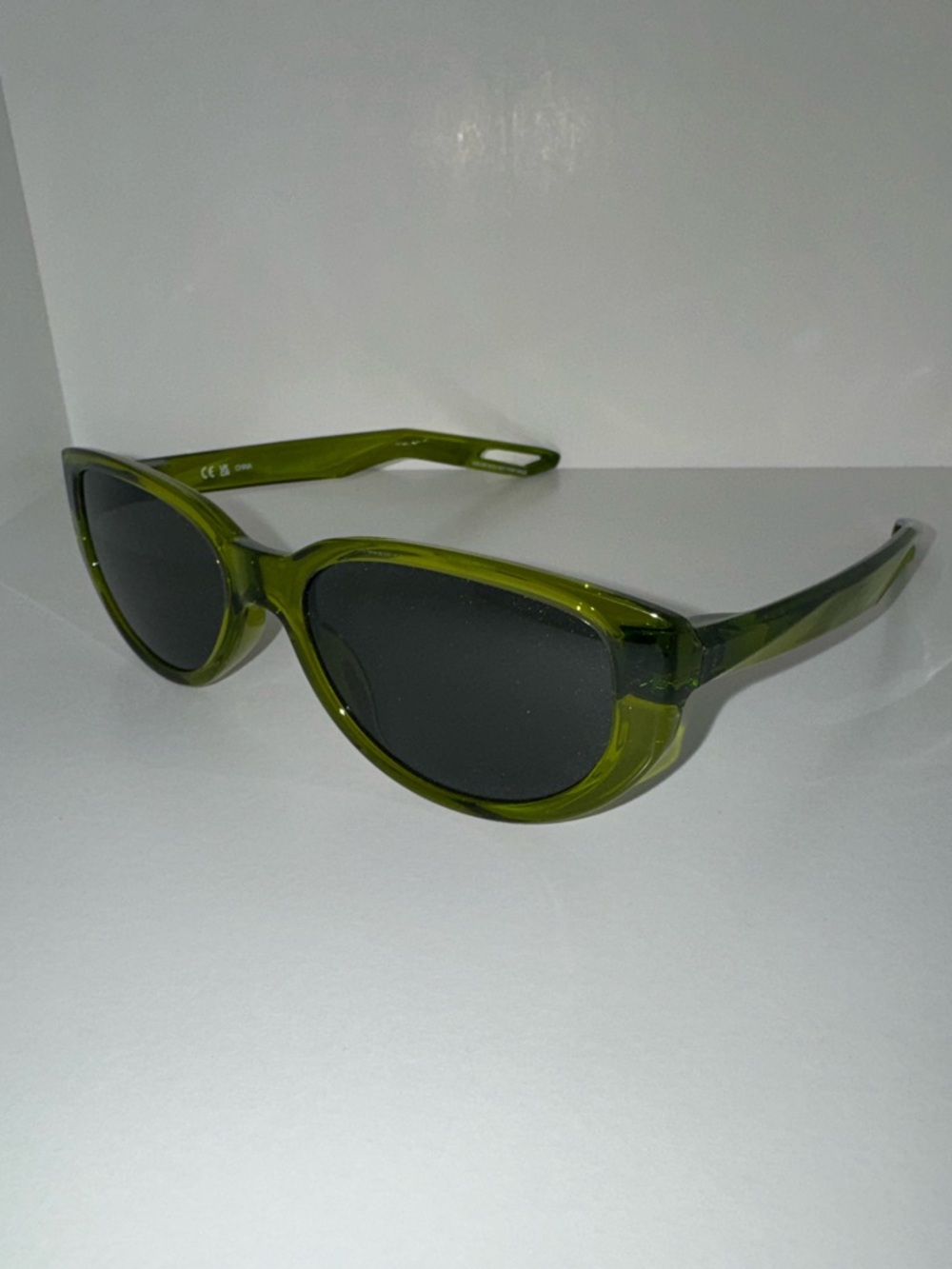 Nike NV07 Sunglasses FN0303-390 in Moss Green